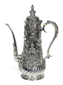 ANTIQUE TIFFANY & CO. STERLING COFFEE POT.
