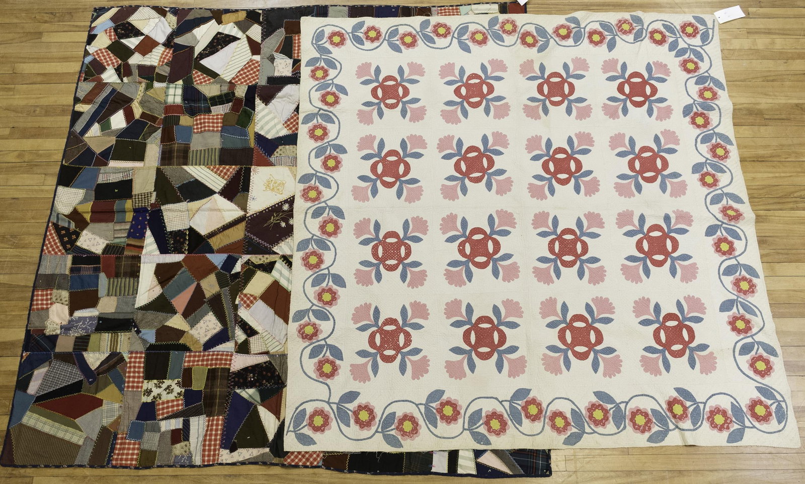 VINTAGE CRAZY QUILT AND ANTIQUE QUILT. (1 of 16)