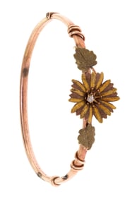 VICTORIAN 12K TRI-GOLD FLOWER BANGLE W/ DIAMOND.