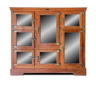 1918 MCCRAY OAK COMMERCIAL GROCERS ICE BOX.