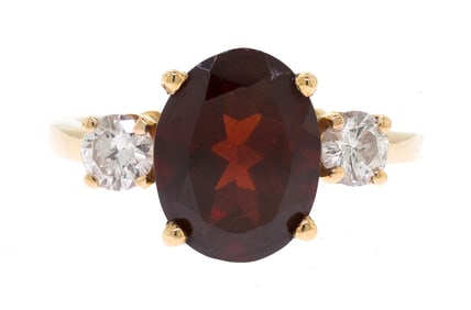 14K GOLD GARNET & DIAMOND RING.