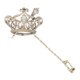 14K WHITE GOLD ENGRAVED DIAMOND CROWN PIN.