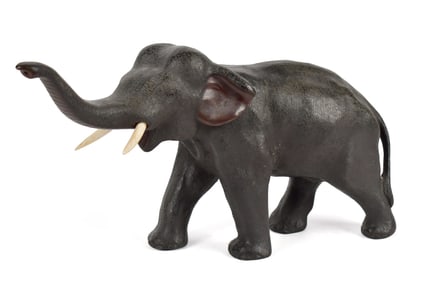 ANTIQUE JAPANESE BRONZE ELEPHANT.