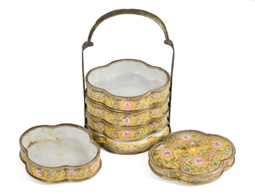 CHINESE PORCELAIN STACKING FOOD STORAGE BOXES.