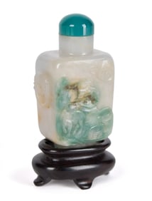 ANTIQUE CHINESE JADEITE SNUFF BOTTLE.