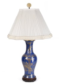 CHINESE COBALT BLUE PORCELAIN LAMP.