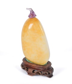 ANTIQUE CHINESE STONE SNUFF BOTTLE.