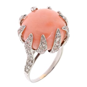 VINTAGE PLATINUM DIAMOND & CORAL RING.