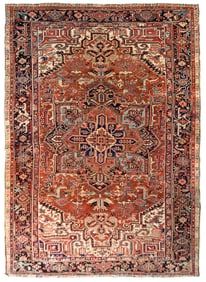 ANTIQUE HERIZ ORIENTAL ROOM SIZE RUG.