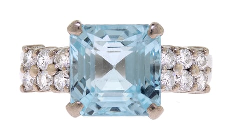 14K GOLD SQUARE AQUAMARINE & DIAMOND RING.