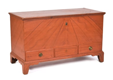 EARLY 19TH C. AMERICAN PAINTED DOWER BOX.