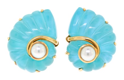 18K GOLD TRIANON CARVED SHELL CLIP EARRINGS.