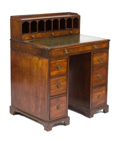 19TH C. ENGLISH REGENCY KNEEHOLE DESK.