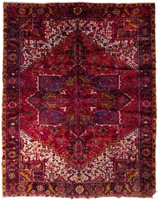 VINTAGE ROOM SIZE ORIENTAL HERIZ RUG.