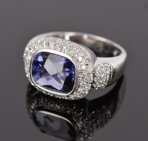 18K GOLD CHECKERBOARD TOP TANZANITE & DIAMOND RING.