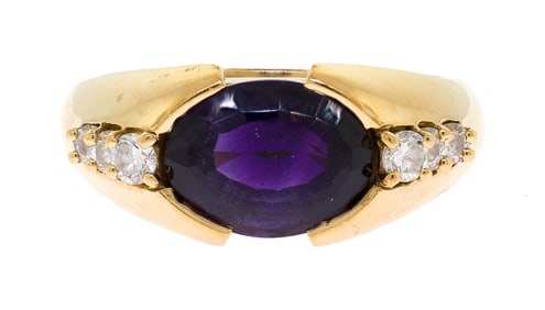 18K GOLD AMETHYST & DIAMOND RING.