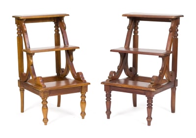 PR. REGENCY STYLE MAHOGANY LIBRARY STEPS.