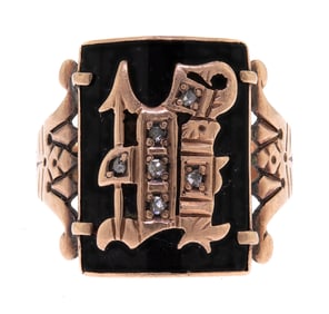 MEN'S ANTIQUE 10K GOLD BLACK ONYX F MONOGRAM RING.