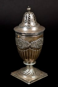 TIFFANY & CO. STERLING SUGAR CASTER.