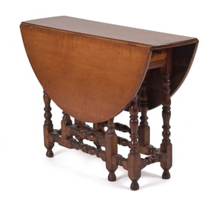 18TH C. AMERICAN WILLIAM & MARY MAPLE GATE LEG TABLE.