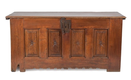 17TH C. EUROPEAN FRUITWOOD COFFER.