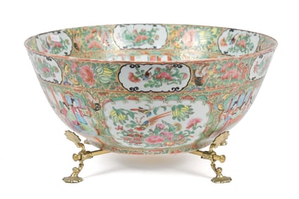 19TH C. ROSE MEDALLION PUNCH BOWL AND STAND.