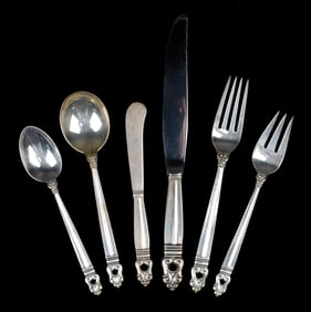 INTERNATIONAL ROYAL DANISH STERLING FLATWARE SET.