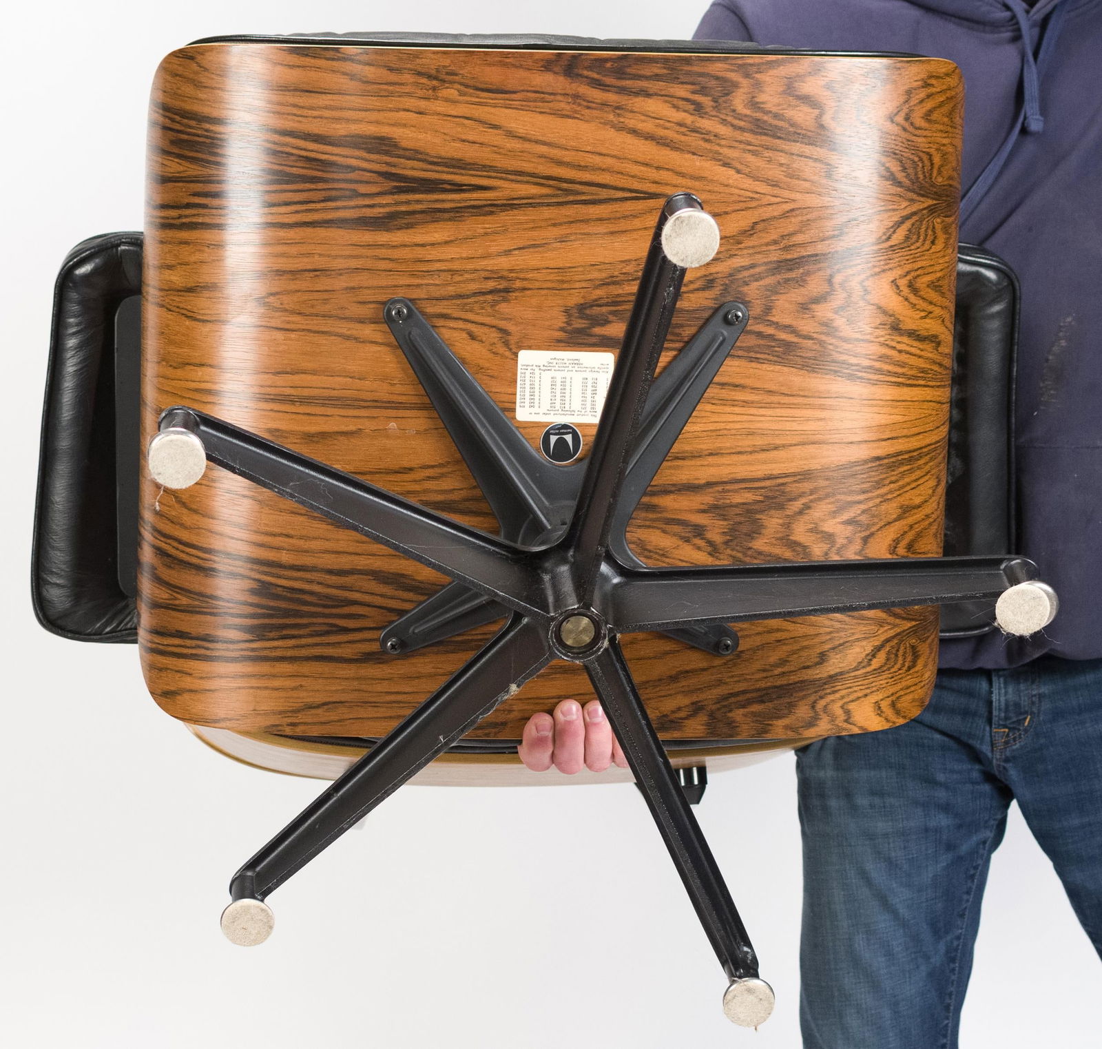 ICONIC HERMAN MILLER EAMES 670 LOUNGE & 671 OTTOMAN - 7