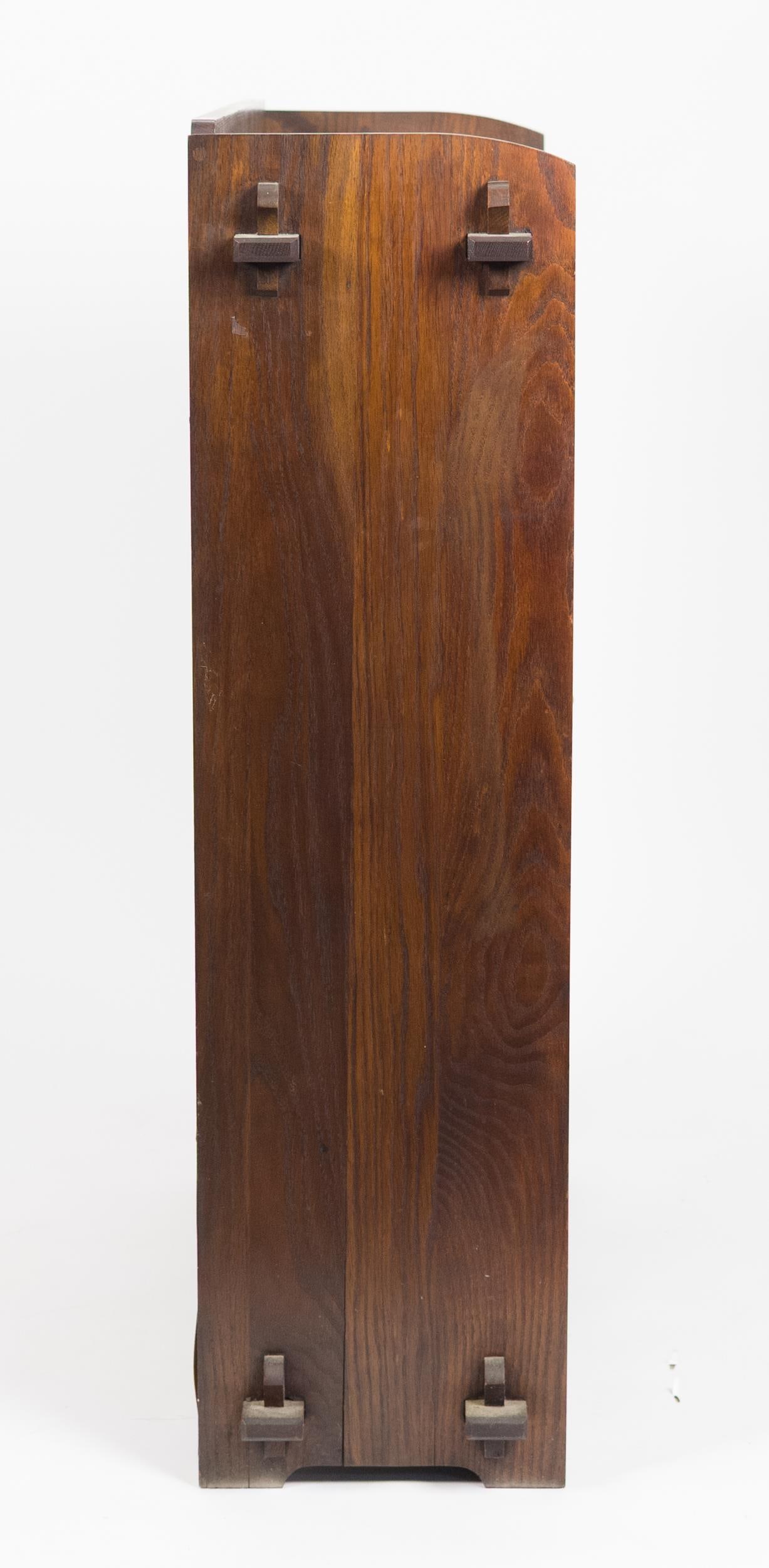 ANTIQUE MISSION OAK DOUBLE DOOR BOOKCASE. - 6