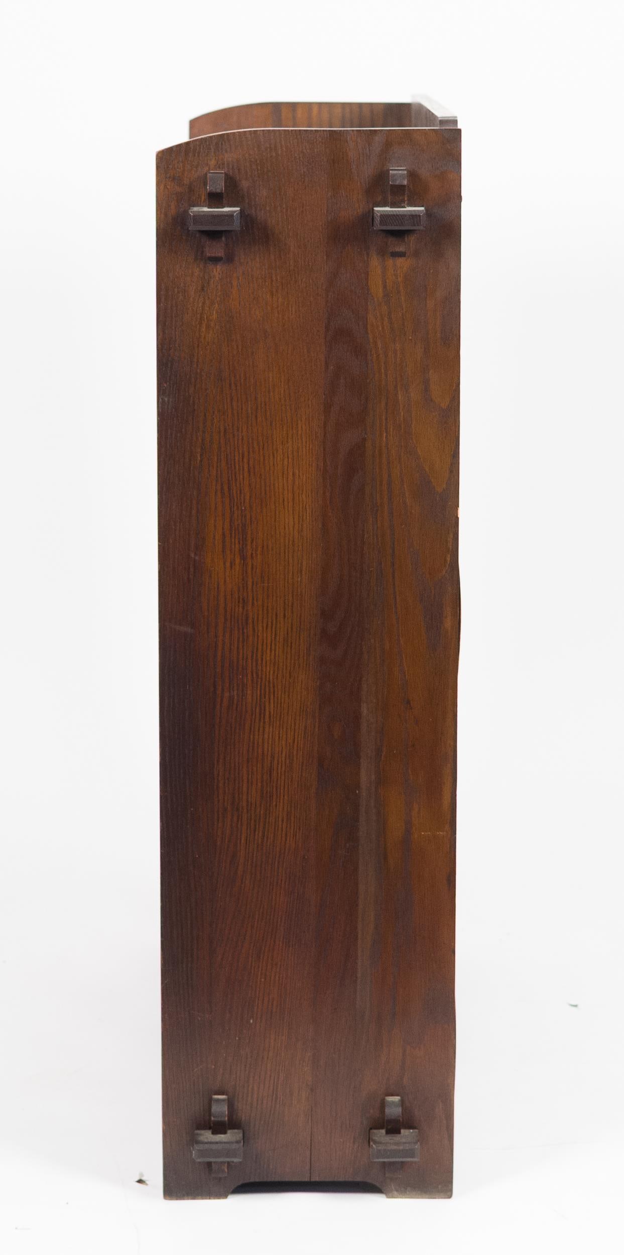 ANTIQUE MISSION OAK DOUBLE DOOR BOOKCASE. - 8