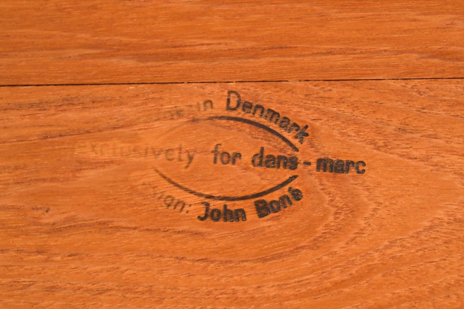 JOHN BONE VINTAGE DANISH TEAK COFFEE TABLE. - 2