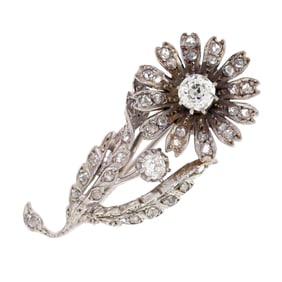 ANTIQUE PLATINUM & DIAMOND FLOWER PIN.