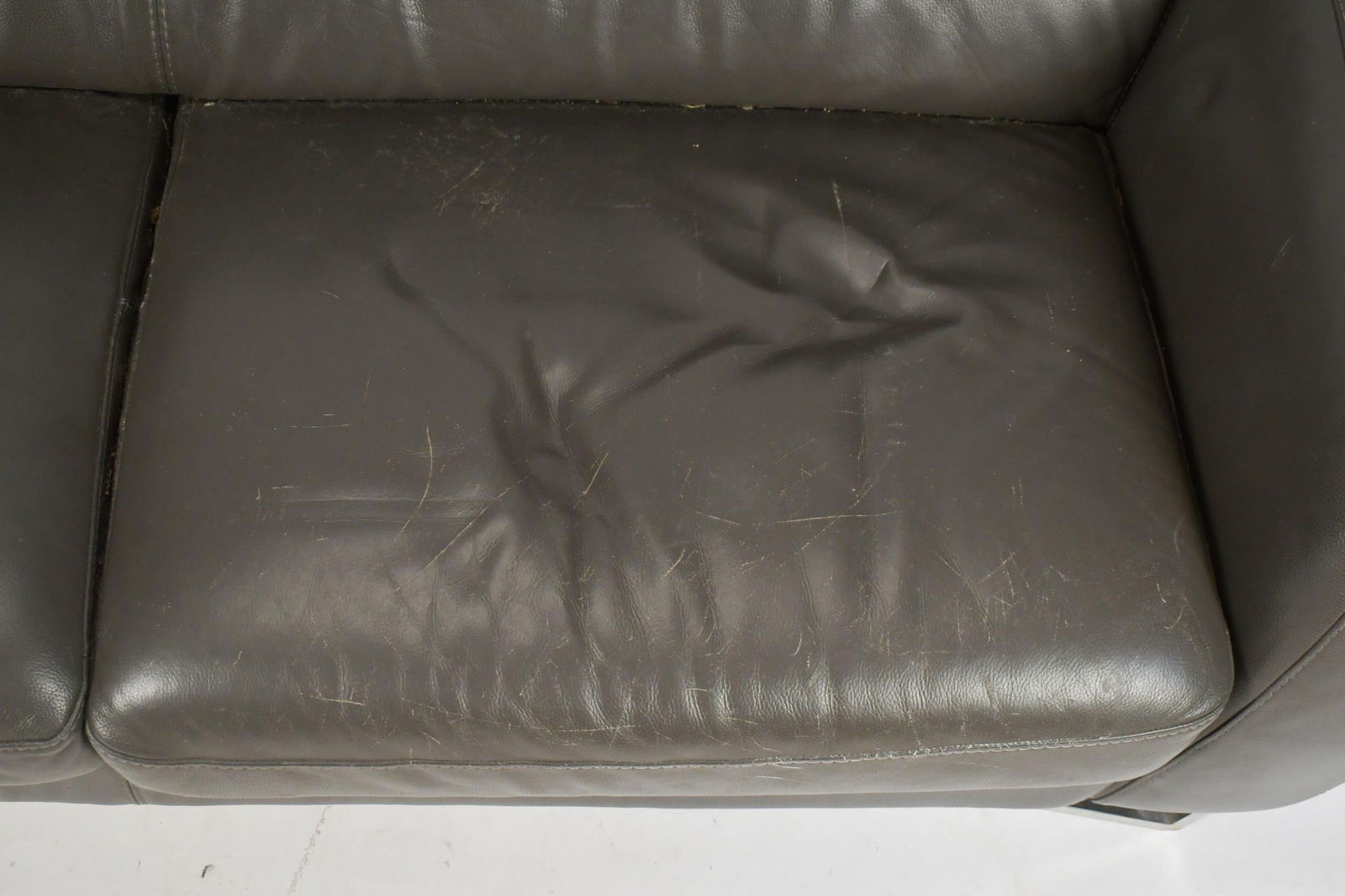 VINTAGE DESIGNER GREY LEATHER SOFA. - 6
