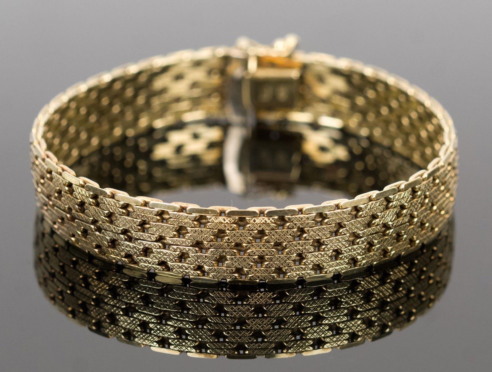 14K GOLD FLAT BRICK LINK BRACELET. - 3