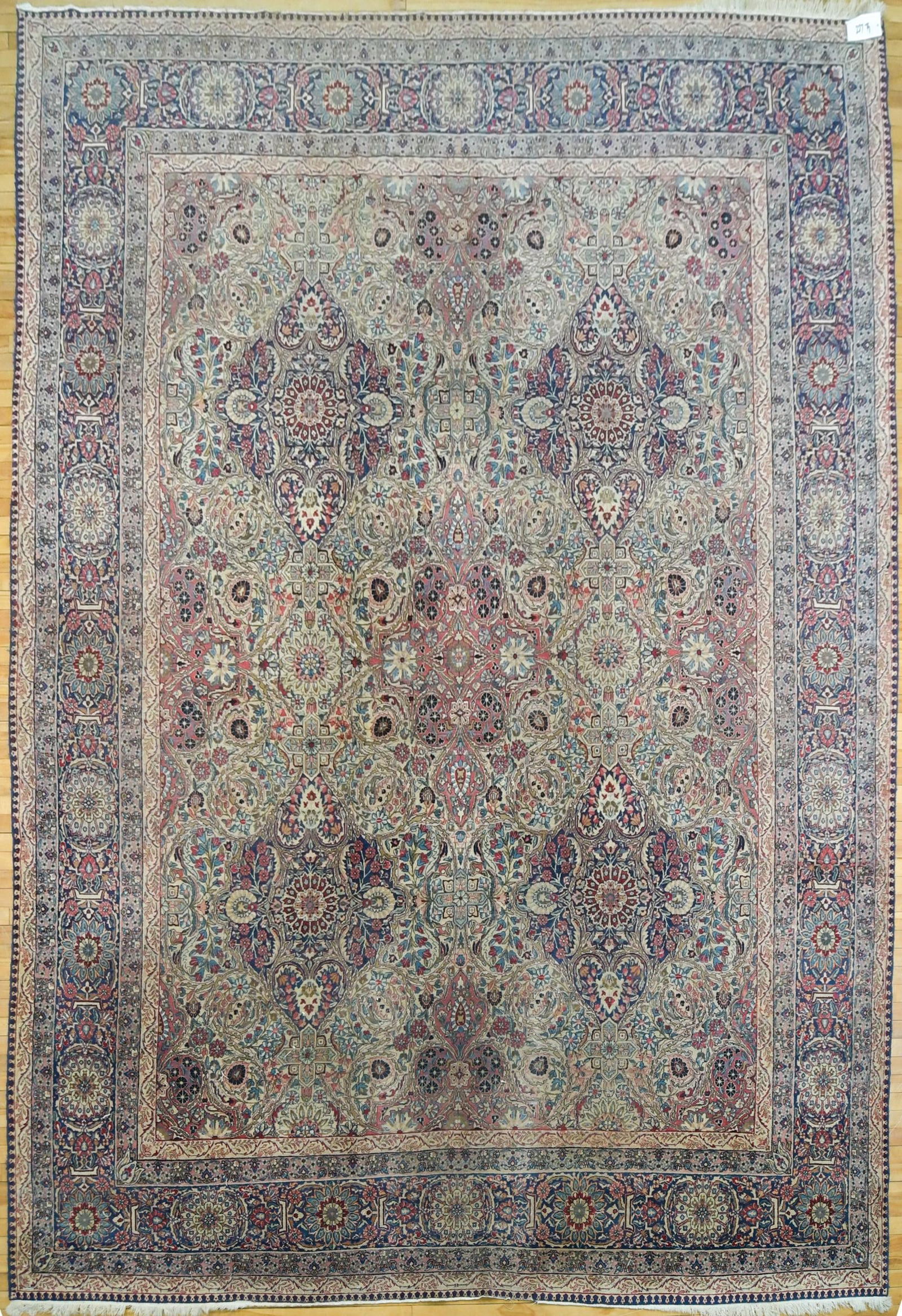 ANTIQUE ROOM SIZE ORIENTAL KERMIN RUG. (1 of 8)