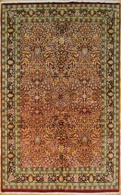 VINTAGE ORIENTAL AREA RUG.