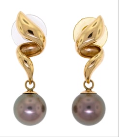 14K GOLD TAHITIAN PEARL SWIRL DROP EARRINGS.