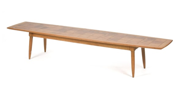 TOMLINSON SOPHISTICATE COFFEE TABLE.