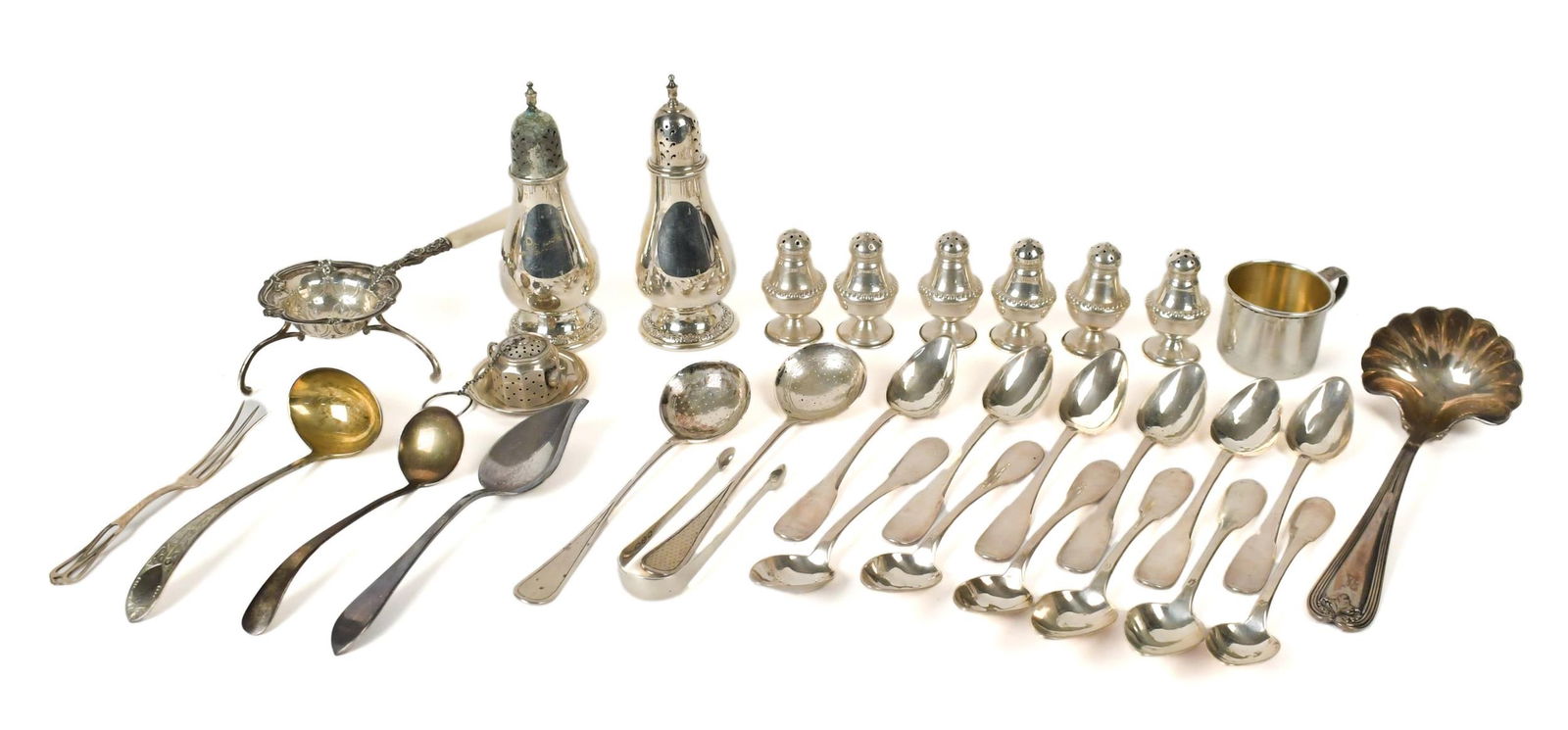 ESTATE STERLING, 32PCS.: Thirty two pieces of estate sterling. 24 oz t.