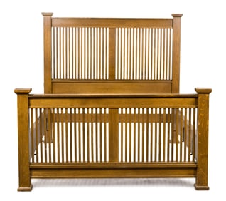 20TH C. STICKLEY ARTS & CRAFTS QUEEN BED FRAME.