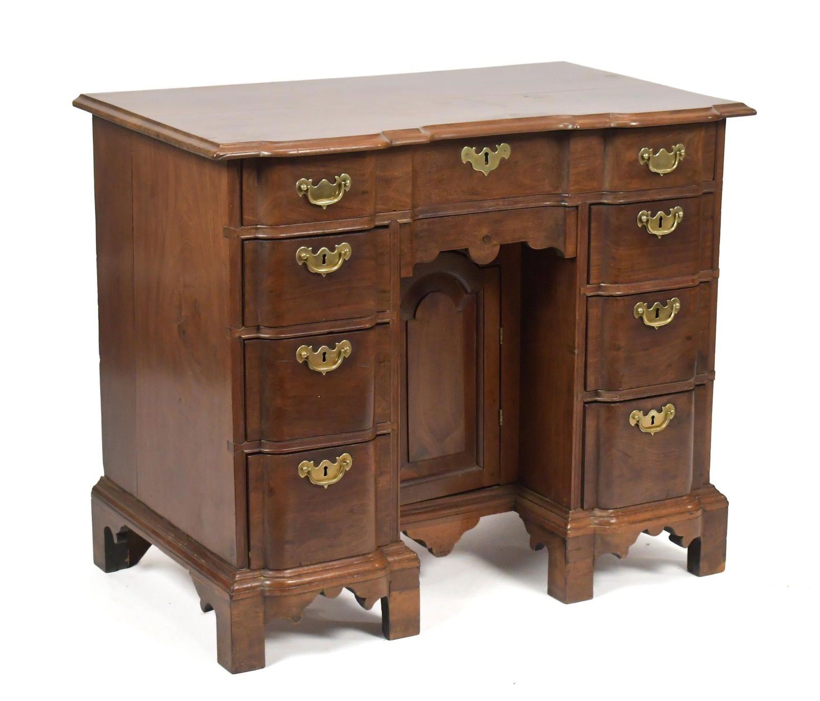 18TH C. MA CHIPPENDALE BLOCK FRONT DRESSING TABLE. - 2