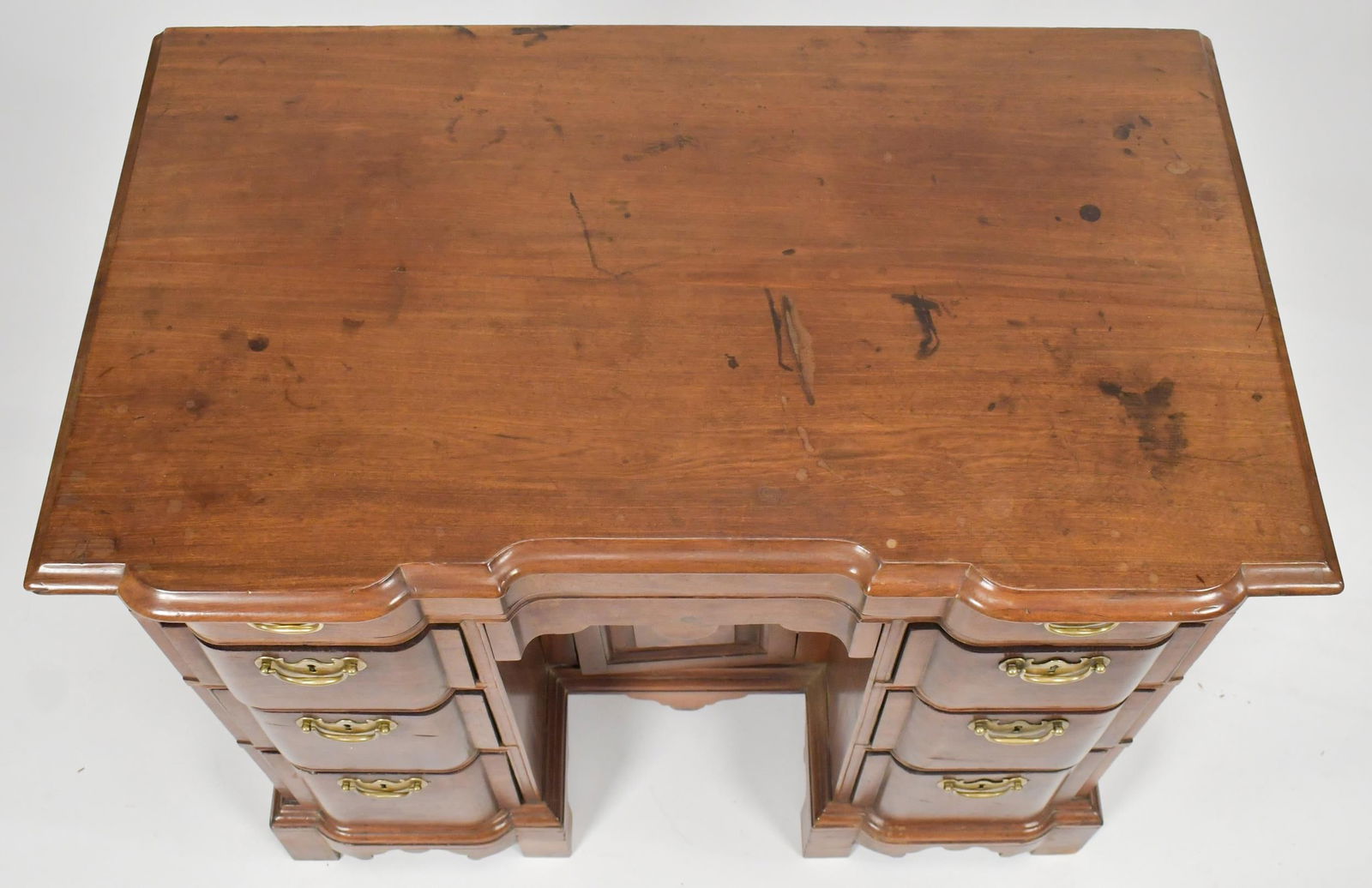 18TH C. MA CHIPPENDALE BLOCK FRONT DRESSING TABLE. - 6