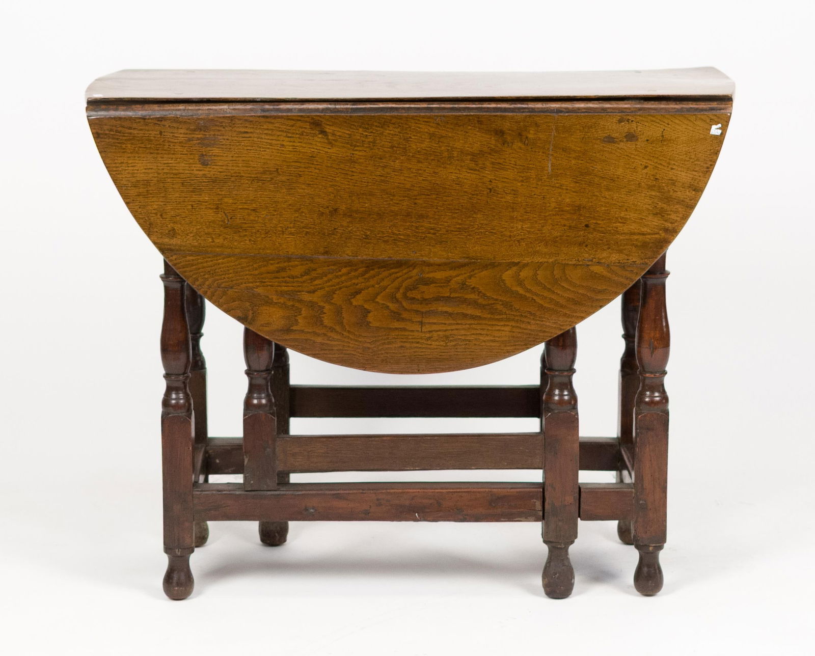 18TH C. SMALL SIZE OAK GATE LEG TABLE. - 10