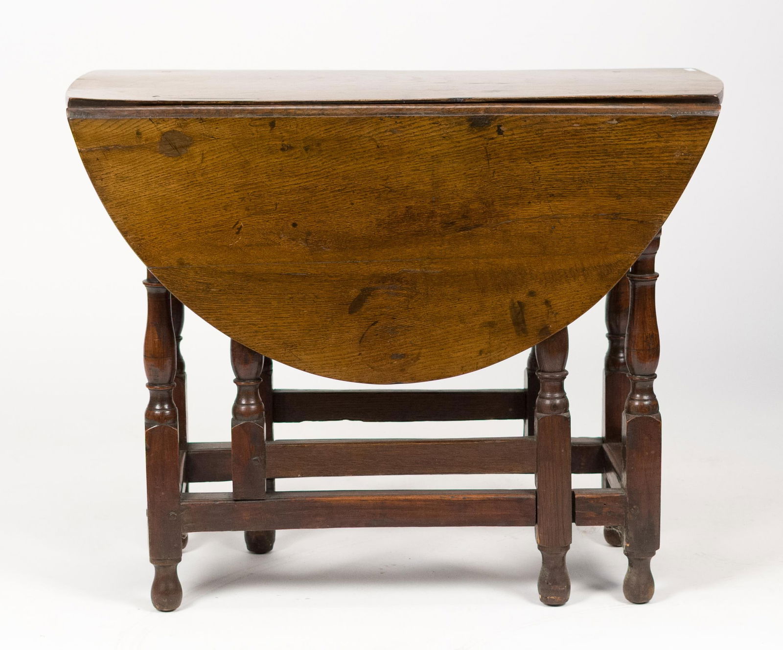18TH C. SMALL SIZE OAK GATE LEG TABLE. - 12