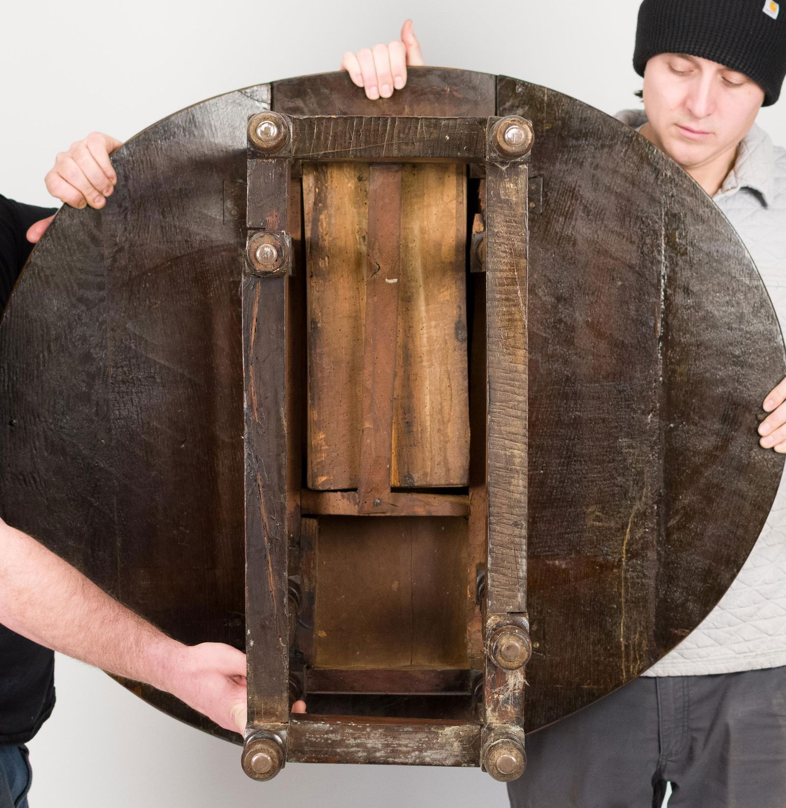 18TH C. SMALL SIZE OAK GATE LEG TABLE. - 13