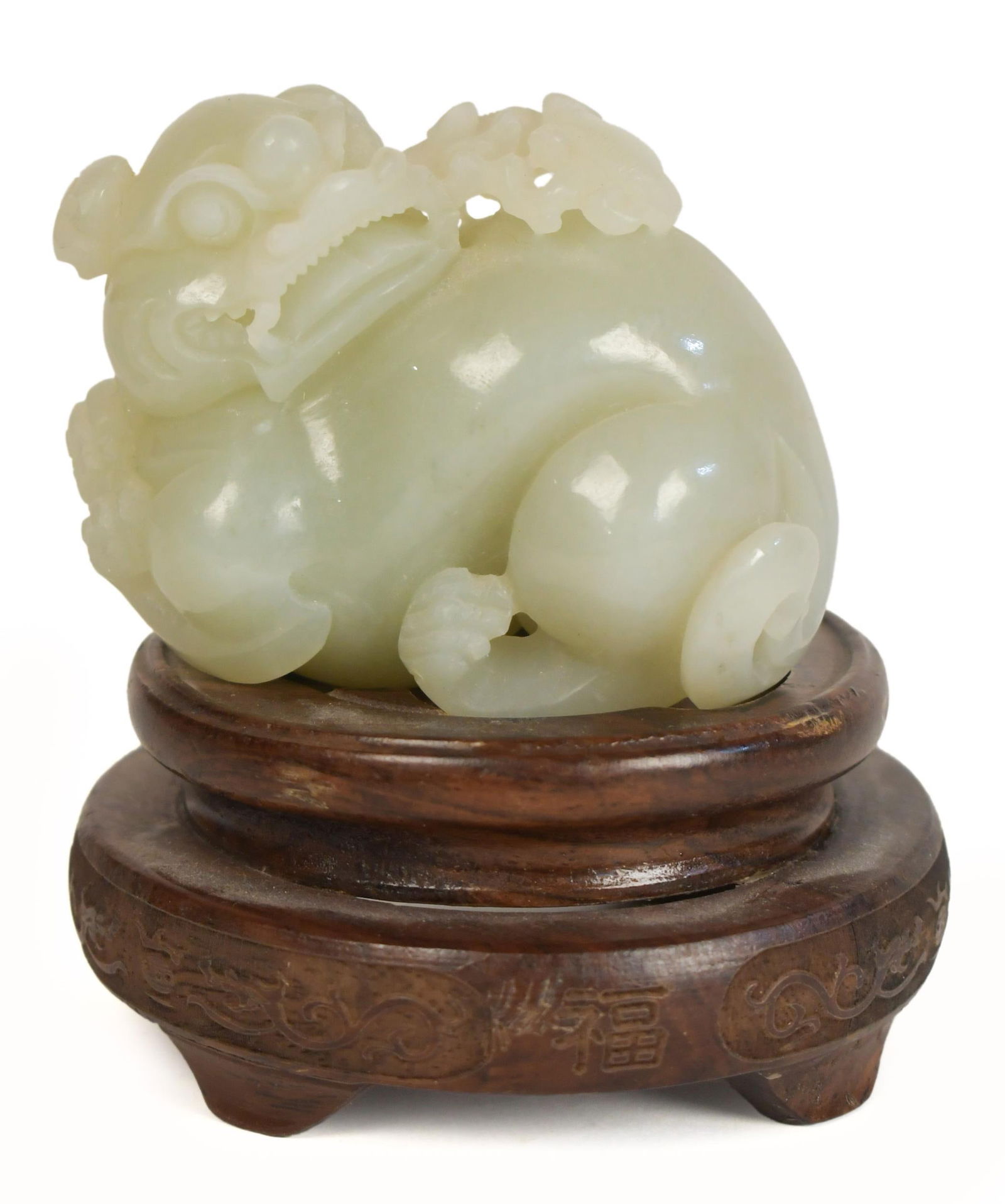 CHINESE GREEN JADE CARVED FOO LION. (1 of 1)