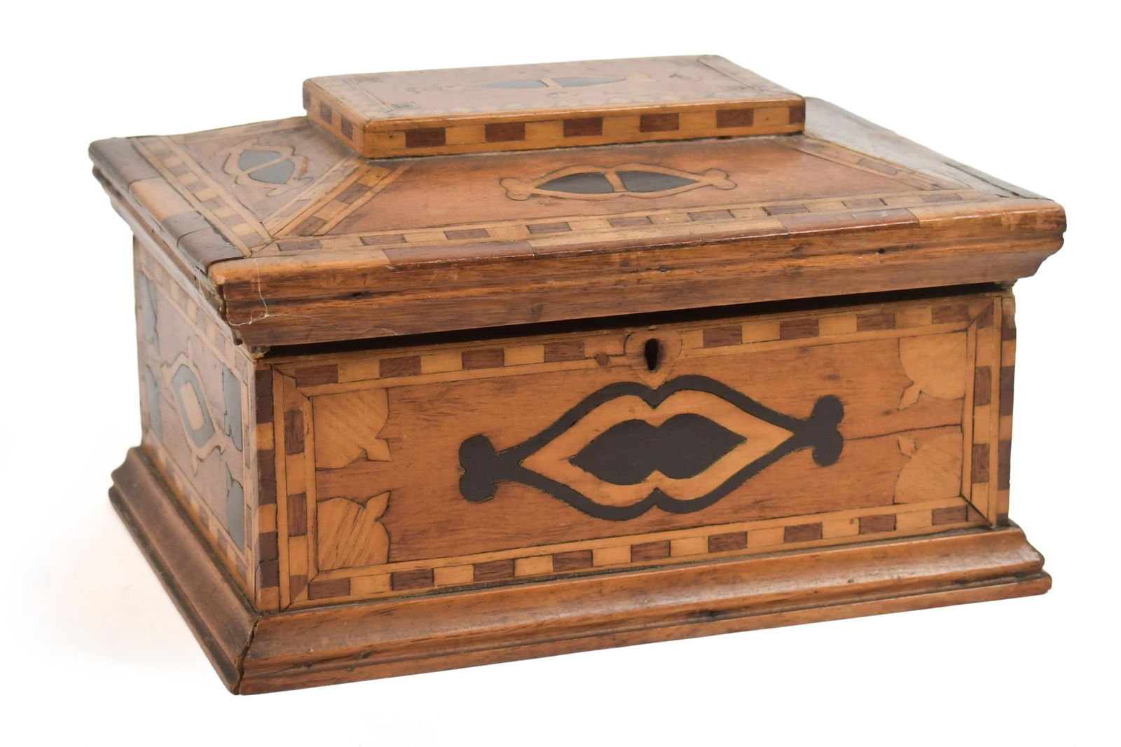 19TH C. INLAID FOLK ART DRESSER BOX. (1 of 11)