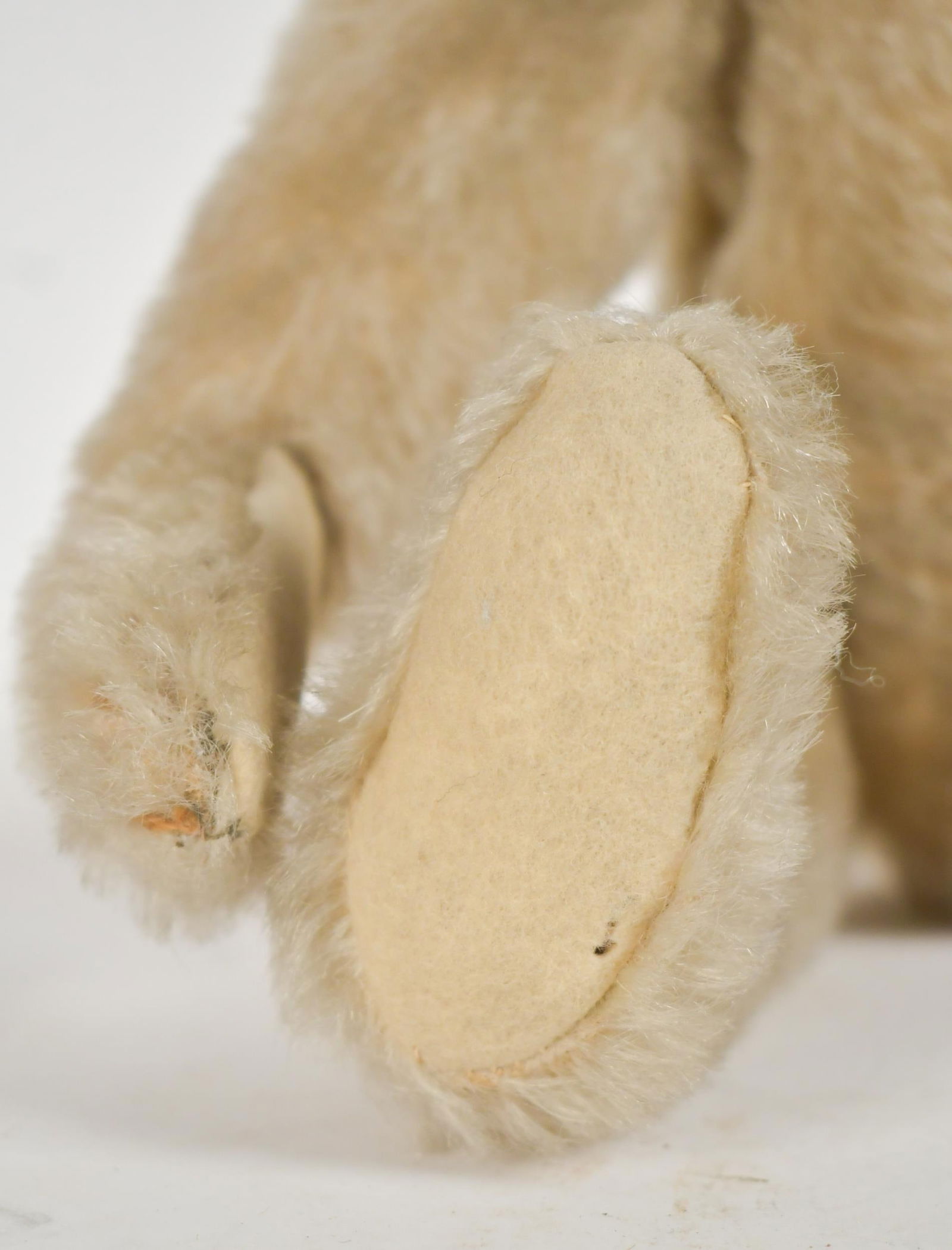 ANTIQUE GERMAN STEIFF TEDDY BEAR. - 14