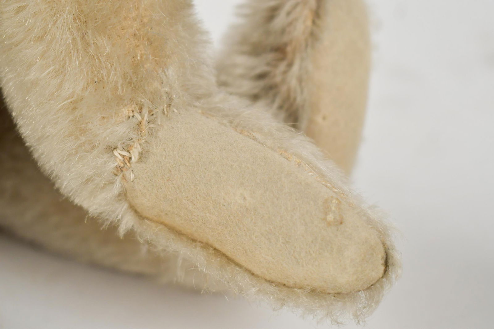 ANTIQUE GERMAN STEIFF TEDDY BEAR. - 16