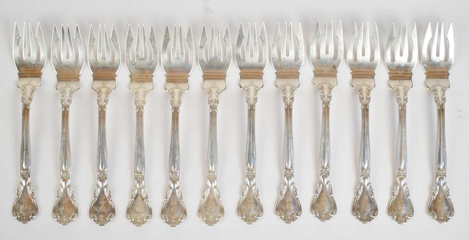 GORHAM STERLING FLATWARE SET. - 7